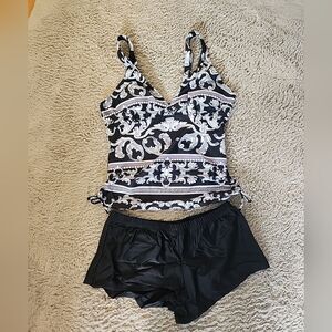 Sea Fancy Small Black White Two Piece Swimsuit Bathing suit Tankini Shorts New
